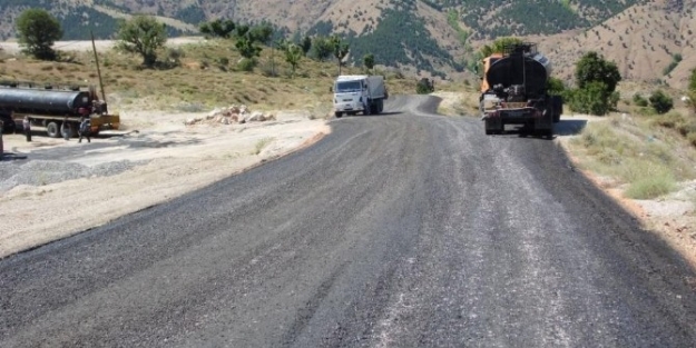 Çildir’da Yollar Asfaltlandı