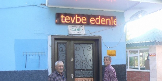 Bardakçı Mahallesindeki Camiye Işikli Pano‏