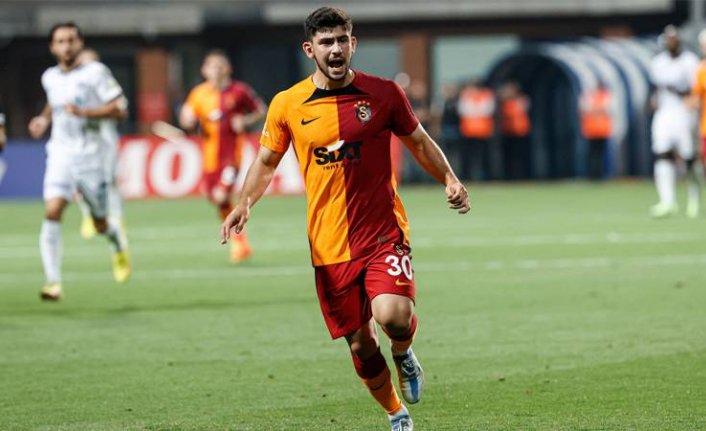 Galatasaray'da Yusuf Demir'den üç teklife ret!