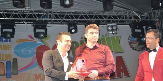 Kula Ferhat Göçer İle Coştu