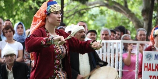 Mut Halk Oyunları Ekibi İlgi Bekliyor