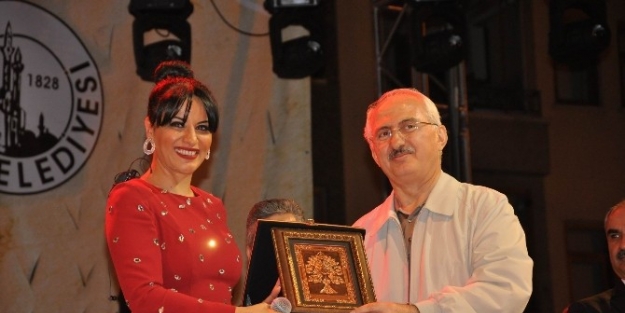 Zara Konserine Sivas’ta Yoğun İlgi