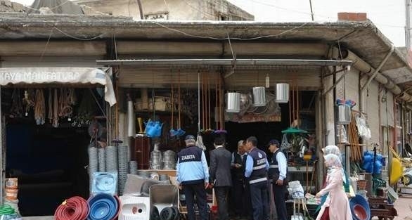Kahta Belediyesi Kaldırım İşgaline Göz Yummuyor