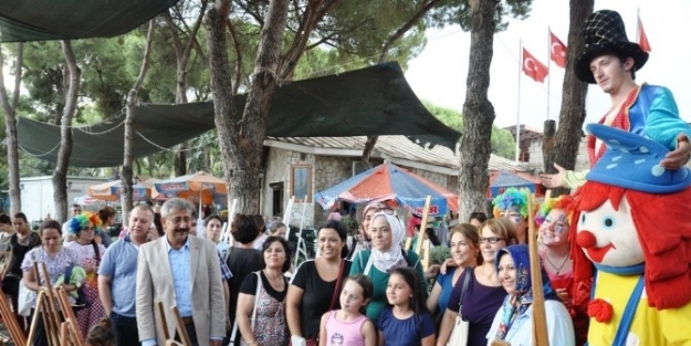 Aykut Oray Sanat Sokağı’nda Kitap Şenliği