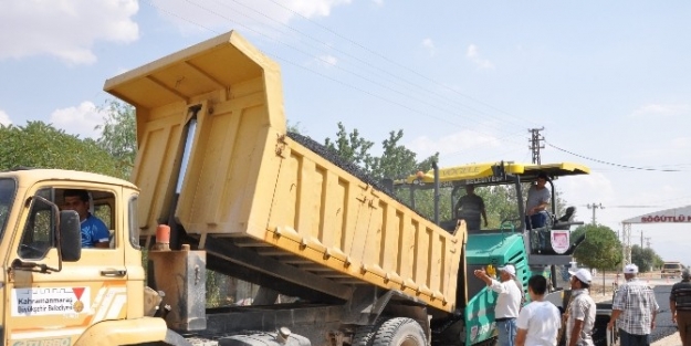 Büyükşehir, Mahalleleri Sıcak Asfaltla Tanıştırıyor