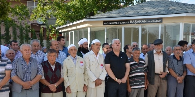 Başkan Yüksel’in Ailesi Hac Yolunda