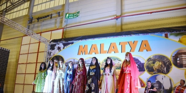 Malatya Standa Konser Ve Defile