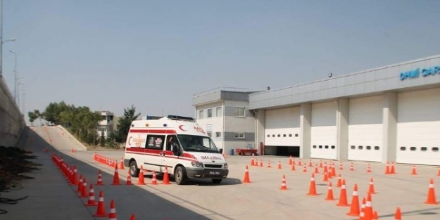 112 Sağlık Ekiplerine Ambulans Sürüş Eğitimi Verildi