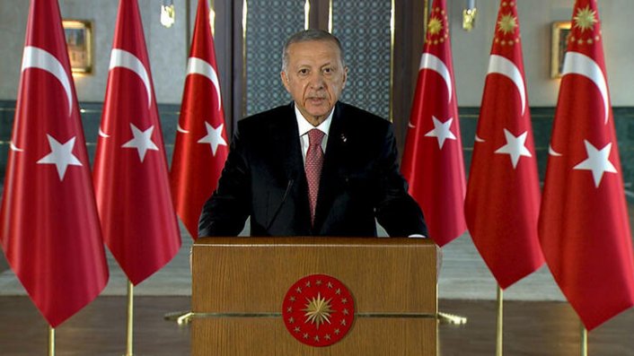 Erdoğan: Geleceğe dair umutlarınızı asla kaybetmeyin