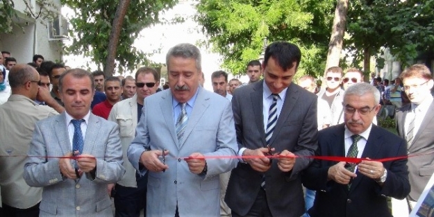 Diyarbakır’da ‘tarım Ve İnsan’ Konulu Resim Sergisi Açıldı