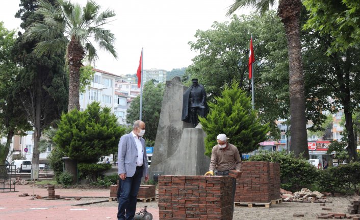 Mudanya Cumhuriyet Meydanı projesinin ilk etabı başladı