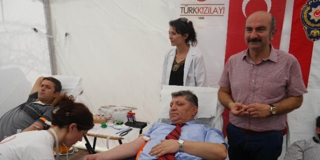 Edirne’de ‘kan Verin Hayat Kurtarın’ Kampanyası Başlatıldı