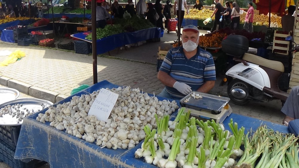 Sarımsağın kilosu 100 lirayı buldu