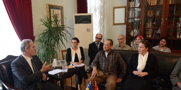 Malezyalı Bakan Nazri’den Başkan Altepe’ye Övgü