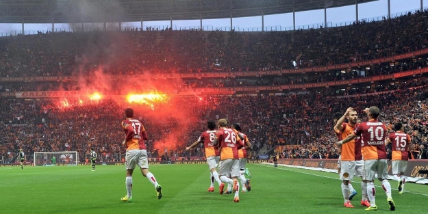 Eğer Galatasaray o maça seyirci alırsa...