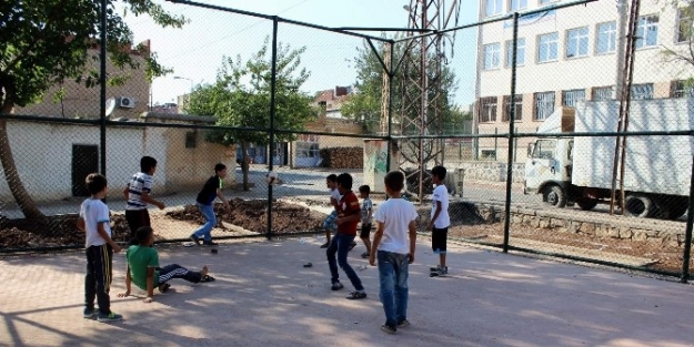 Siverek Belediyesi Çocuklar İçin Yaşam Alanları Yapıyor