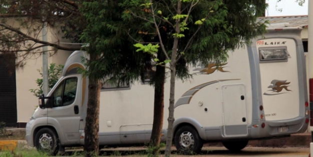 Karavanda feci cinayet