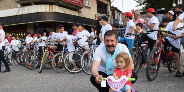 Sındırgı’da Bisiklet Yarışları
