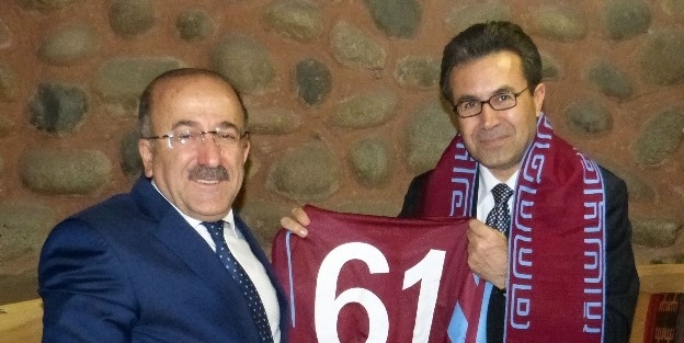 Gümrükçüoğlu Her Yerde Trabzon’u Anlattı