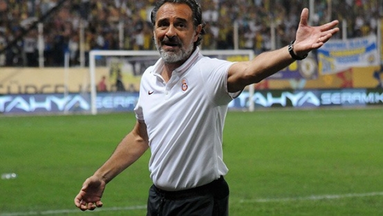 Prandelli çoraplarıyla geziyor!