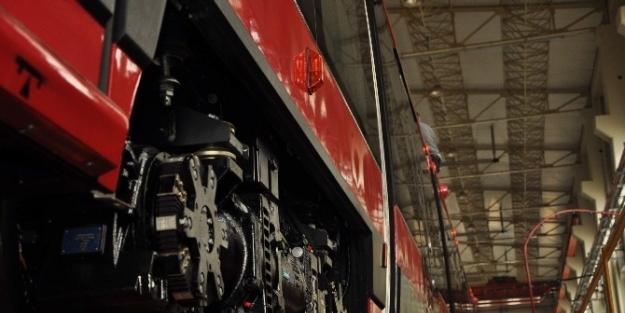 Türkiye’nin İlk Yerli Tramvayı Ve Metro Aracı Dünya Sahnesine Çikiyor...