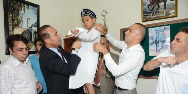 Başkan Sözlü, Şehit Oğluna Kirve Oldu