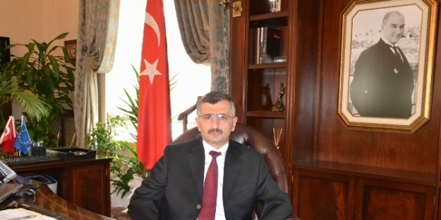 Vali Bektaş’tan Kurtuluş Günü Mesajı