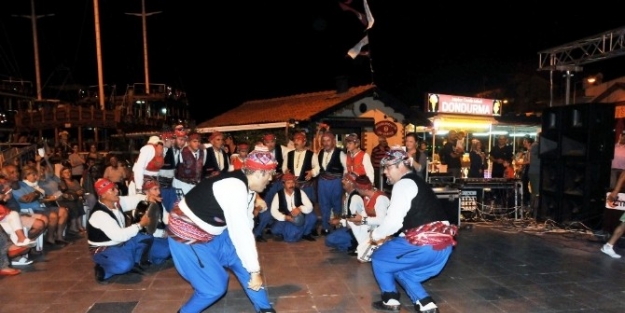Ayvalık’ta Barana Topluluğundan Coşkulu Konser