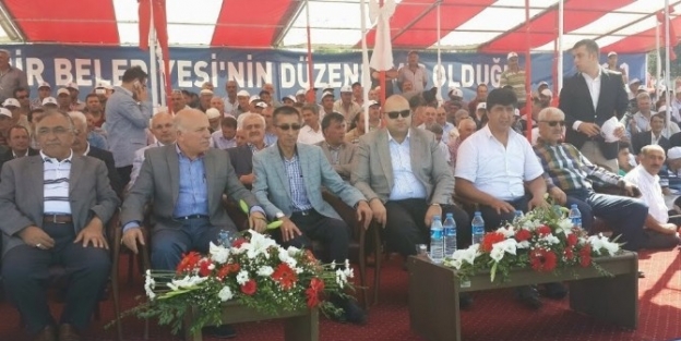 Sertoğlu’na Plaket