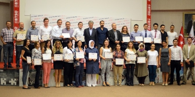 Btso Akademi’de Kursiyerler Sertifikalarını Aldı