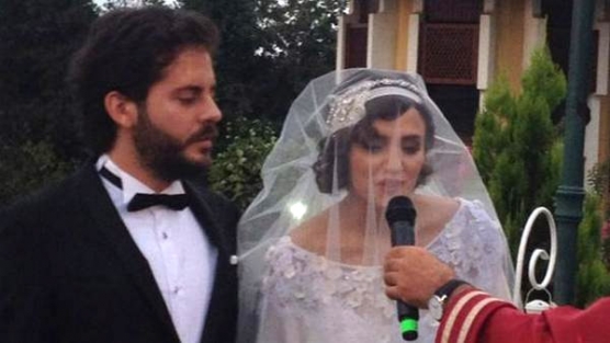 Nehir Erdoğan evlendi!
