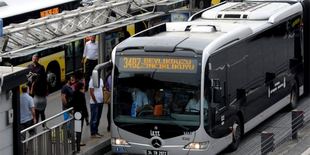 Metrobüslerde yoğunluk bitti!
