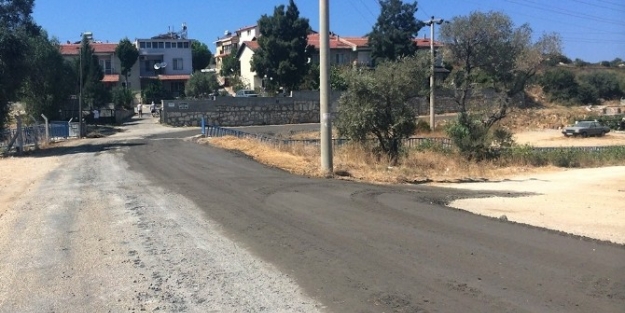 Bağarası-yenifoça Yolu’na Neşter Vuruldu