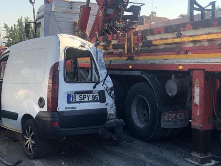 Bursa'da zincirleme kazaya neden olan ehliyetsiz TIR şoförü: Çok ölü var diye kaçtım