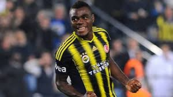 Emenike ortalığı birbirine kattı