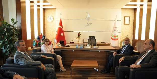 Fatma Şahin’den Oğuzeli Belediyesi’ne Ziyaret