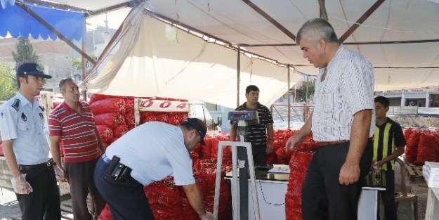 Şahinbey Zabıtası Salçalık Satış Ve İmalat Yerlerini Denetledi