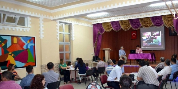 Öğretmenlere Matematik Dersini Oyunla Öğretme Metodu Semineri