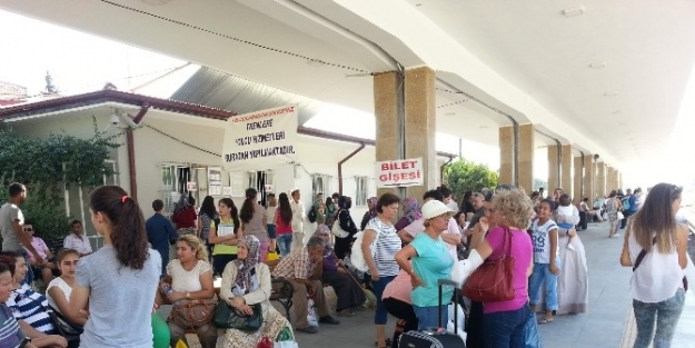 Aydın’da Yolcular Treni Tercih Etmeye Başladı