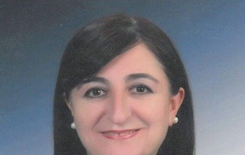 Başöğretmenlik Unvanından Sonra Doçent Unvanını  Aldı