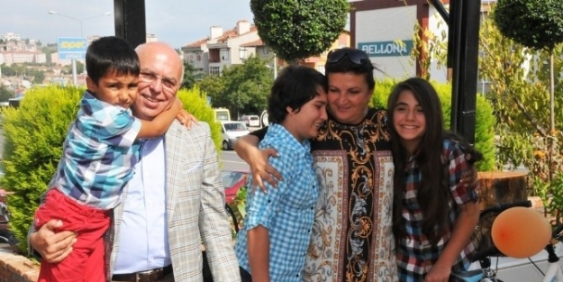 Sevgi Evi’ndeki Çocuklari Sevindiren Sürpriz