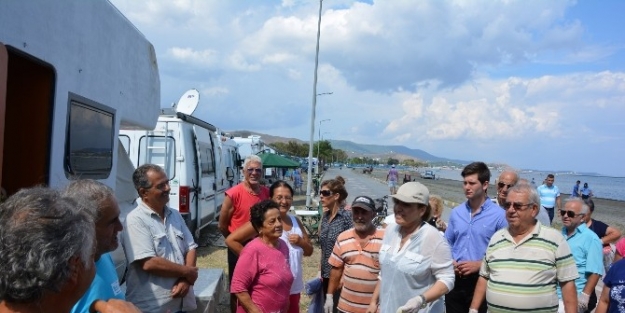 Başkan Uyar, Halkı Her Yerde Dinliyor