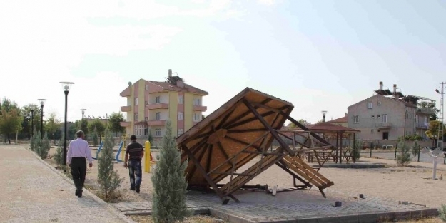 Cihanbeyli’de Parklar Tahrip Edildi