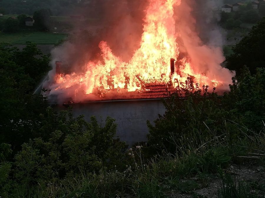 Bursa'da gözleme yaparken evi yaktılar!