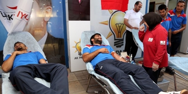 Şehitkamilli Sporculardan 1 Kan 3 Can Kan Bağışına Destek