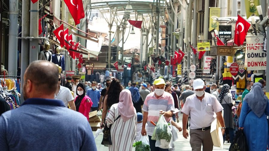 Bursa'da bayram alışverişi yoğunluğu