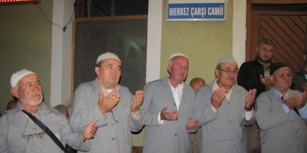 Hisarcık’lı Hacı Adayları Kutsal Topraklara Uğurlandı
