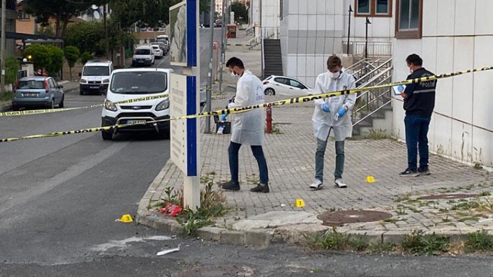 Maltepe'de ekmek dağıtan fırıncılara silahla saldırı: 2 yaralı