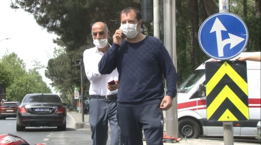 Ünlü çiğköfteci lüks otomobiliyle kaza geçirdi