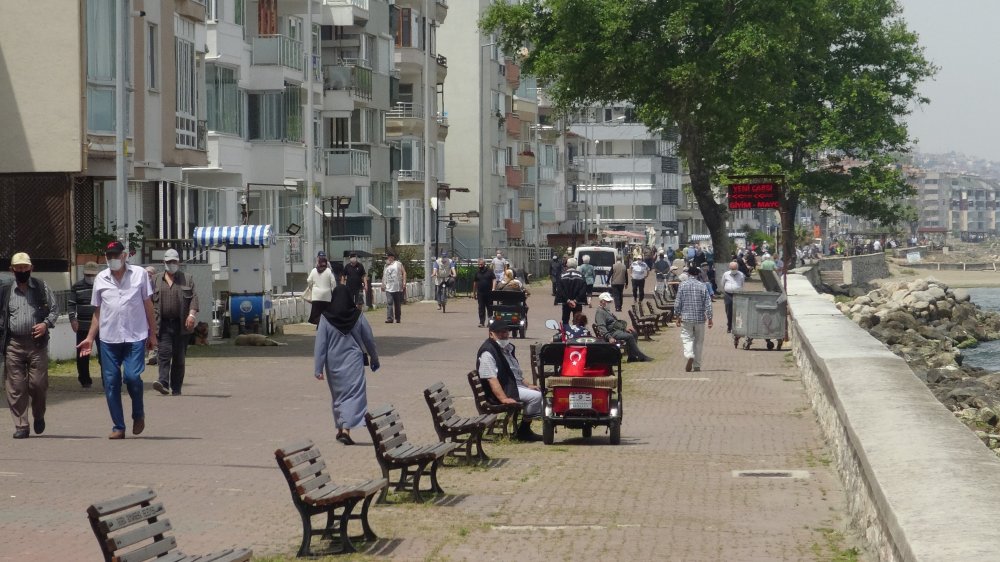 Güzelyalı Sahili’ndeki yoğunluk geçen haftaya göre azaldı